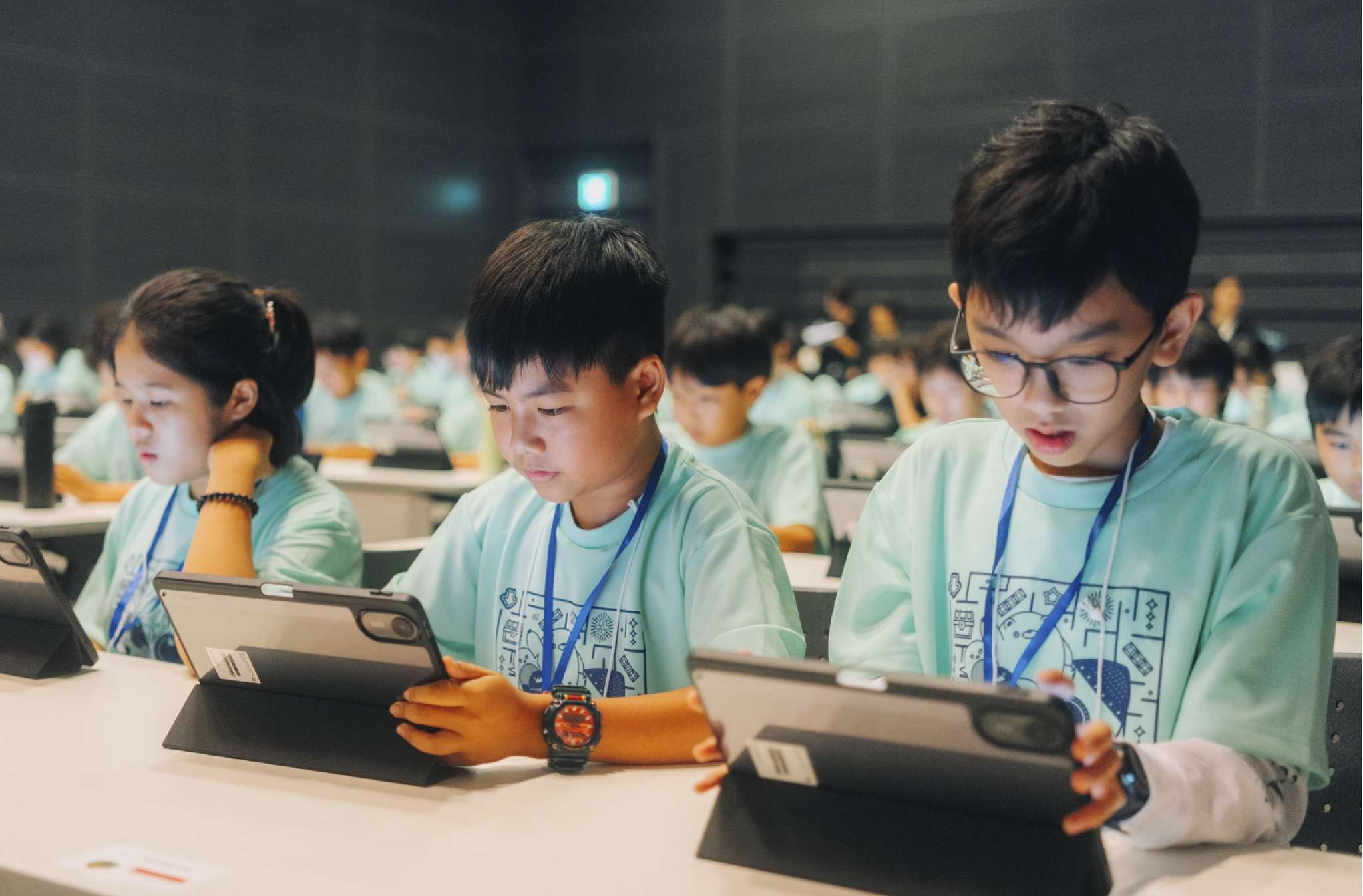 Students from Think!Think! Learning Lab Cambodia participating in an international academic event in Tokyo