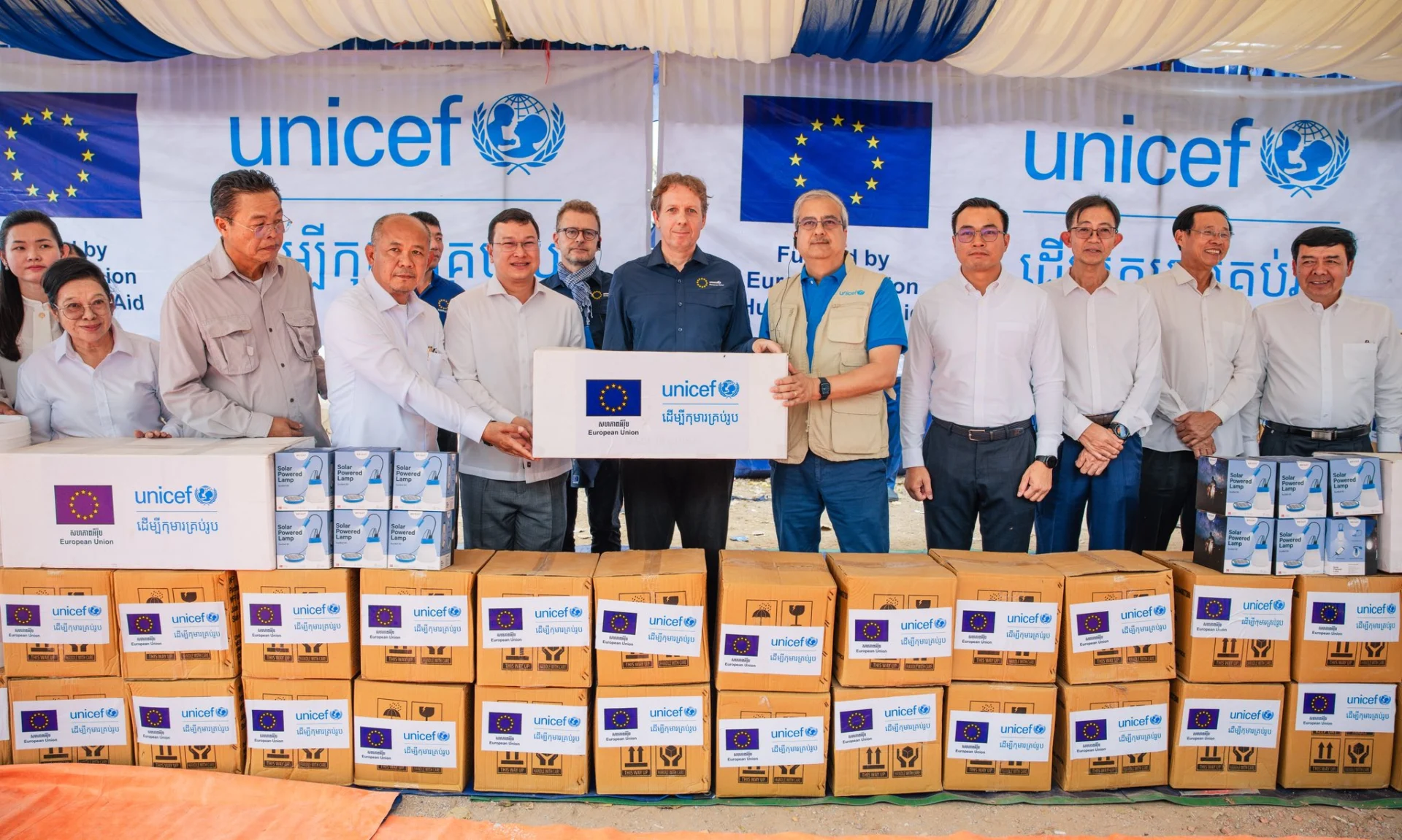 UNICEF and European Union distributing emergency education-supporting supplies to displaced families in Banteay Meanchey, Cambodia